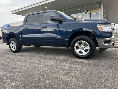 Used 2019 RAM 1500 Tradesman w/ SXT Appearance Group