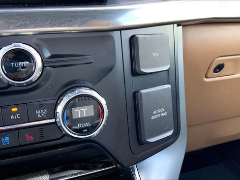 Used 2021 Ford F150 Lariat w/ Trailer Tow Package image 35