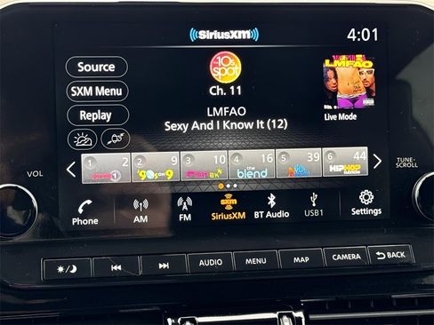 Used 2024 Nissan Pathfinder SL image 15