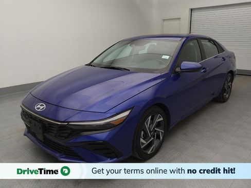 Used 2025 Hyundai Elantra SEL image 1