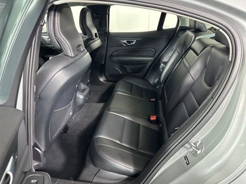 Used 2024 Volvo S60 B5 Core image 24