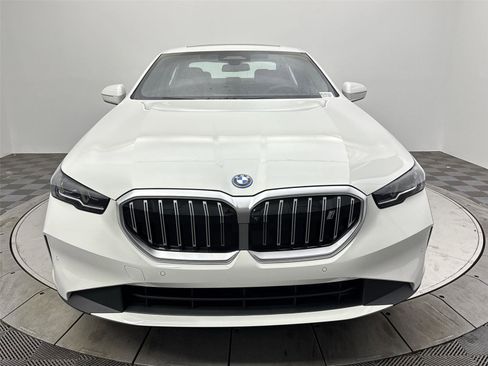 New 2026 BMW i5 eDrive40 image 14