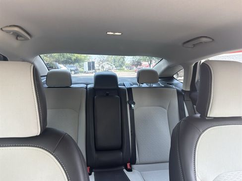 Used 2019 Ford Fusion SE w/ Equipment Group 151A FWD image 25