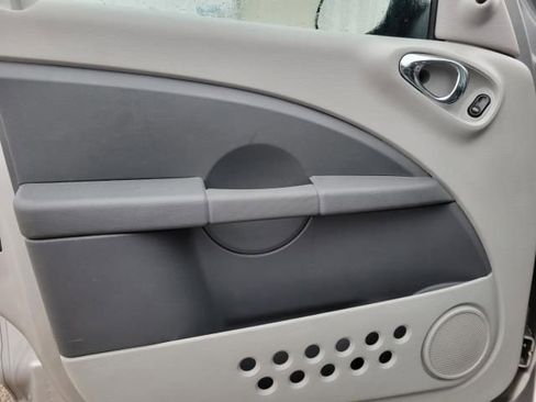 Used 2006 Chrysler PT Cruiser image 13