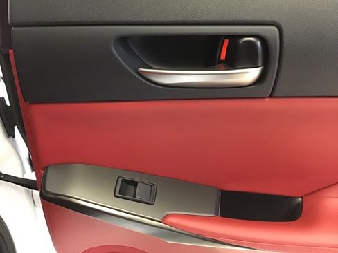 Used 2022 Lexus IS 350 F Sport image 20