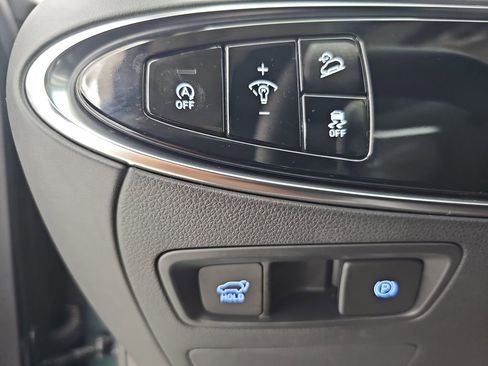 Used 2023 Genesis GV70 2.5T w/ Select Package image 42