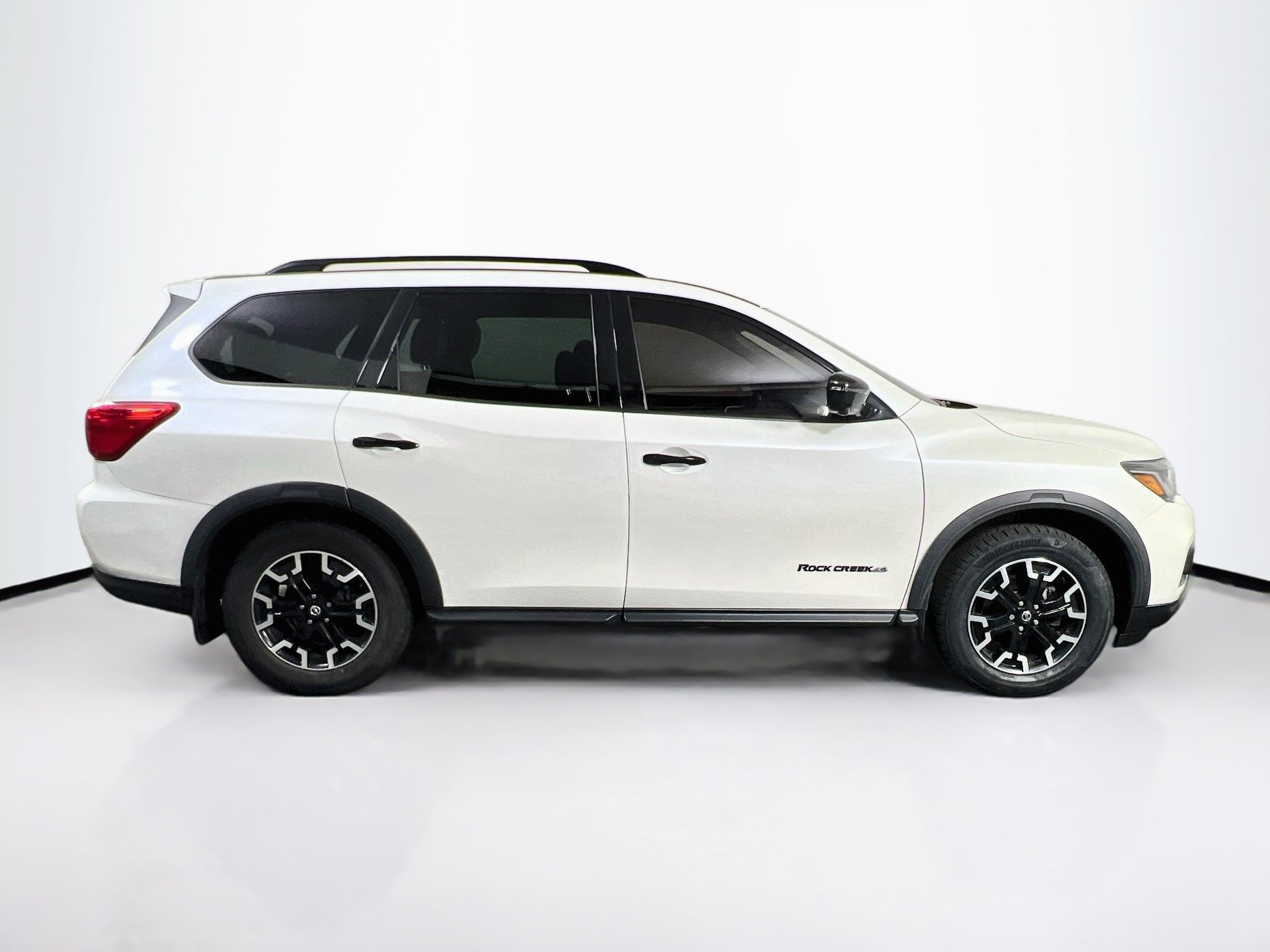 Used 2020 Nissan Pathfinder SL AWD/4WD image 4