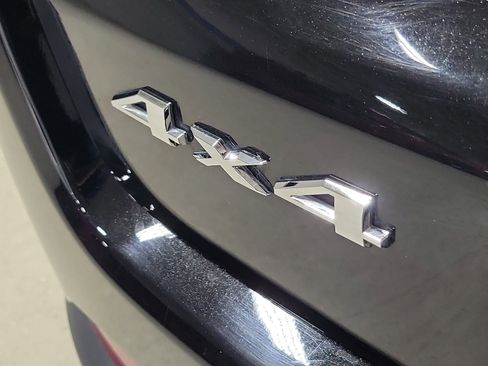 Used 2025 Jeep Compass Latitude image 8