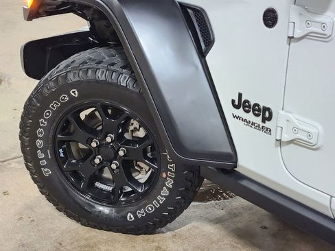 Used 2021 Jeep Wrangler Unlimited Sport AWD/4WD image 23