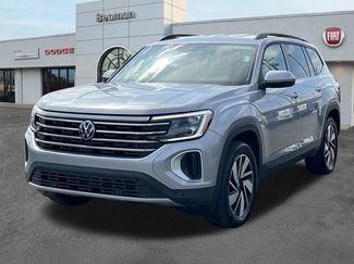 Used 2025 Volkswagen Atlas SE FWD video 3