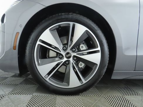 Used 2025 Audi A6 e-tron Prestige w/ Black Warm Weather Package image 32