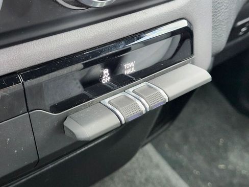 Used 2022 RAM 1500 Big Horn AWD/4WD image 23