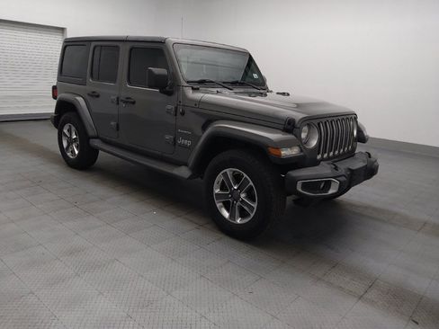Used 2019 Jeep Wrangler Unlimited Sahara AWD/4WD image 11
