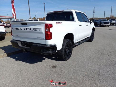 Used 2025 Chevrolet Silverado 1500 Custom Trail Boss w/ LPO, Dark Essentials Package image 4