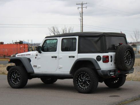 Used 2018 Jeep Wrangler Unlimited Rubicon image 3