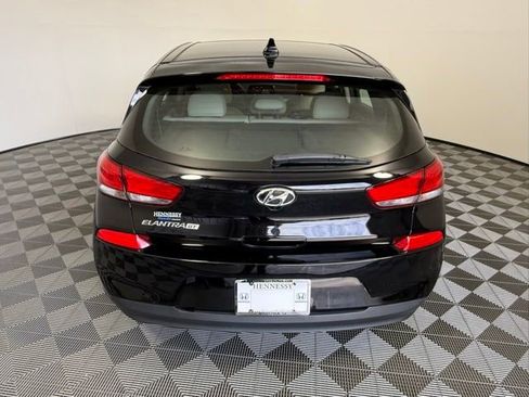 Used 2020 Hyundai Elantra GT w/ Style Package 02 FWD image 5