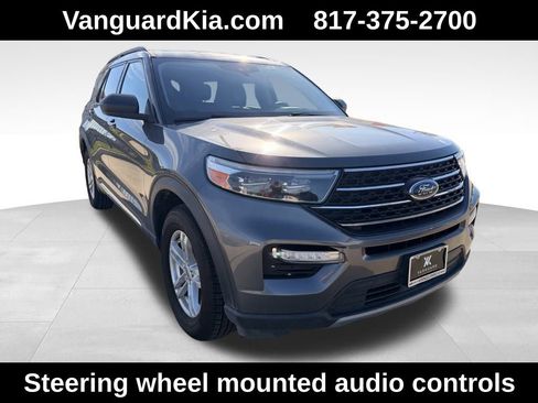Used 2023 Ford Explorer XLT w/ Equipment Group 202A image 5