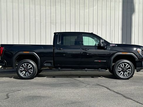 Used 2022 GMC Sierra 2500 AT4 image 3