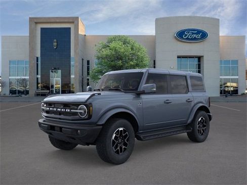 New 2025 Ford Bronco Outer Banks image 1