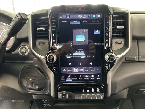 Certified 2025 RAM 2500 Big Horn AWD/4WD image 27