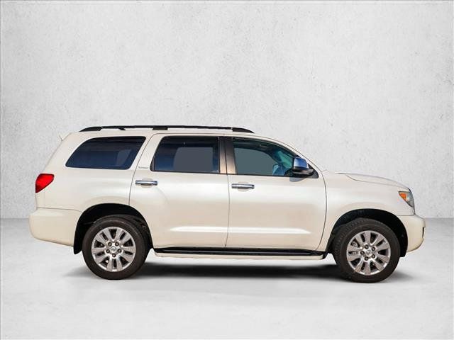 Used 2015 Toyota Sequoia Platinum AWD/4WD image 4