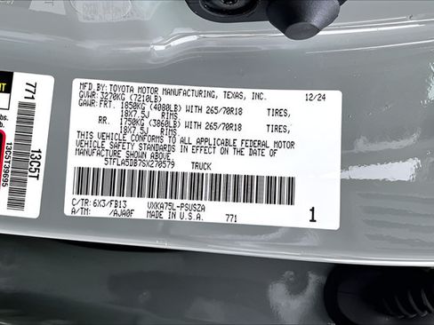 Used 2025 Toyota Tundra SR5 w/ SR5 Convenience Package AWD/4WD image 16