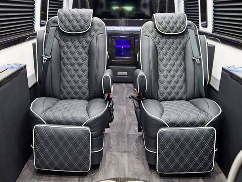 Used 2026 Mercedes-Benz Sprinter 3500 image 38