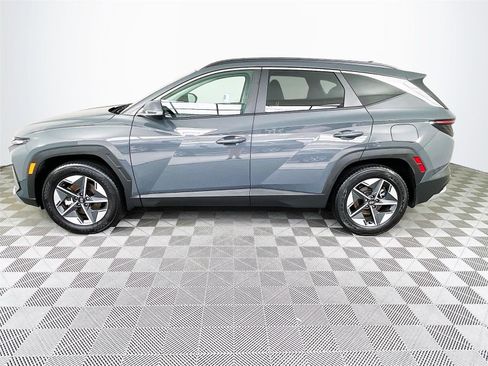Certified 2025 Hyundai Tucson SEL AWD/4WD image 4