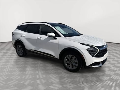 Used 2025 Kia Sportage SX FWD image 3