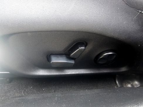 Used 2017 Jeep Compass Latitude w/ Popular Equipment Group image 31