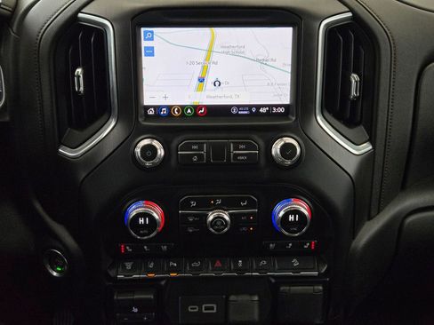 Used 2023 GMC Sierra 2500 AT4 w/ AT4 Premium Plus Package image 17