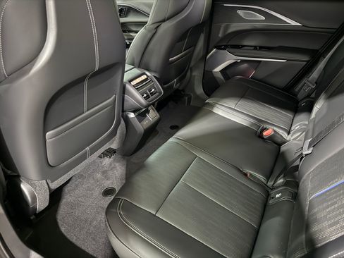 New 2026 Cadillac Lyriq V image 40