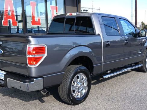 Used 2011 Ford F150 XLT w/ XLT Chrome Pkg image 7