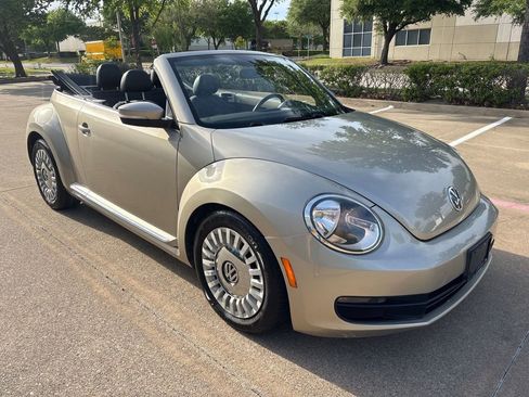 Used 2014 Volkswagen Beetle 1.8T image 21