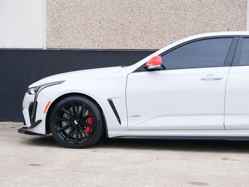 Used 2022 Cadillac CT4 V Blackwing w/ Carbon Fiber 1 Package image 7