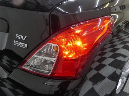 Used 2018 Nissan Versa SV w/ SV Special Edition Package FWD image 15
