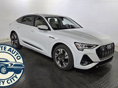 Used 2022 Audi e-tron Premium w/ Convenience Plus Package