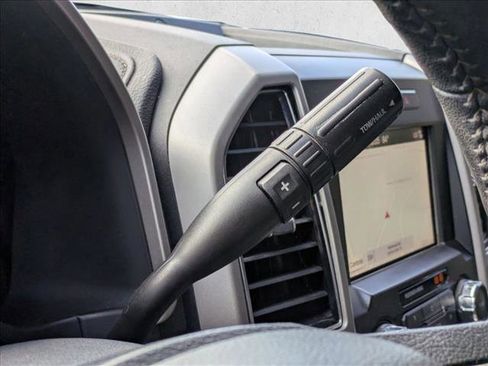 Used 2019 Ford F250 Lariat w/ Lariat Value Package image 15