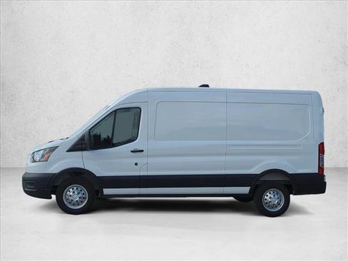 New 2026 Ford Transit 250 148 Medium Roof w/ Load Area Protection Package RWD image 5