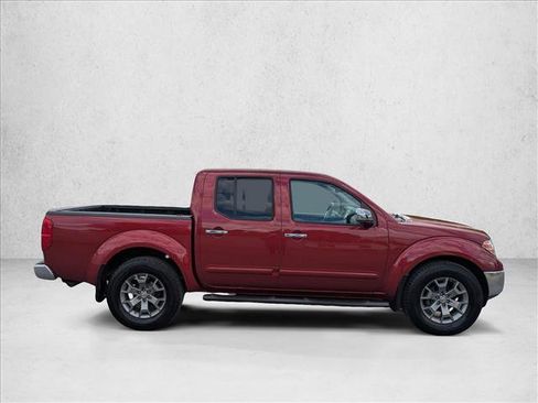 Used 2019 Nissan Frontier SL AWD/4WD image 4