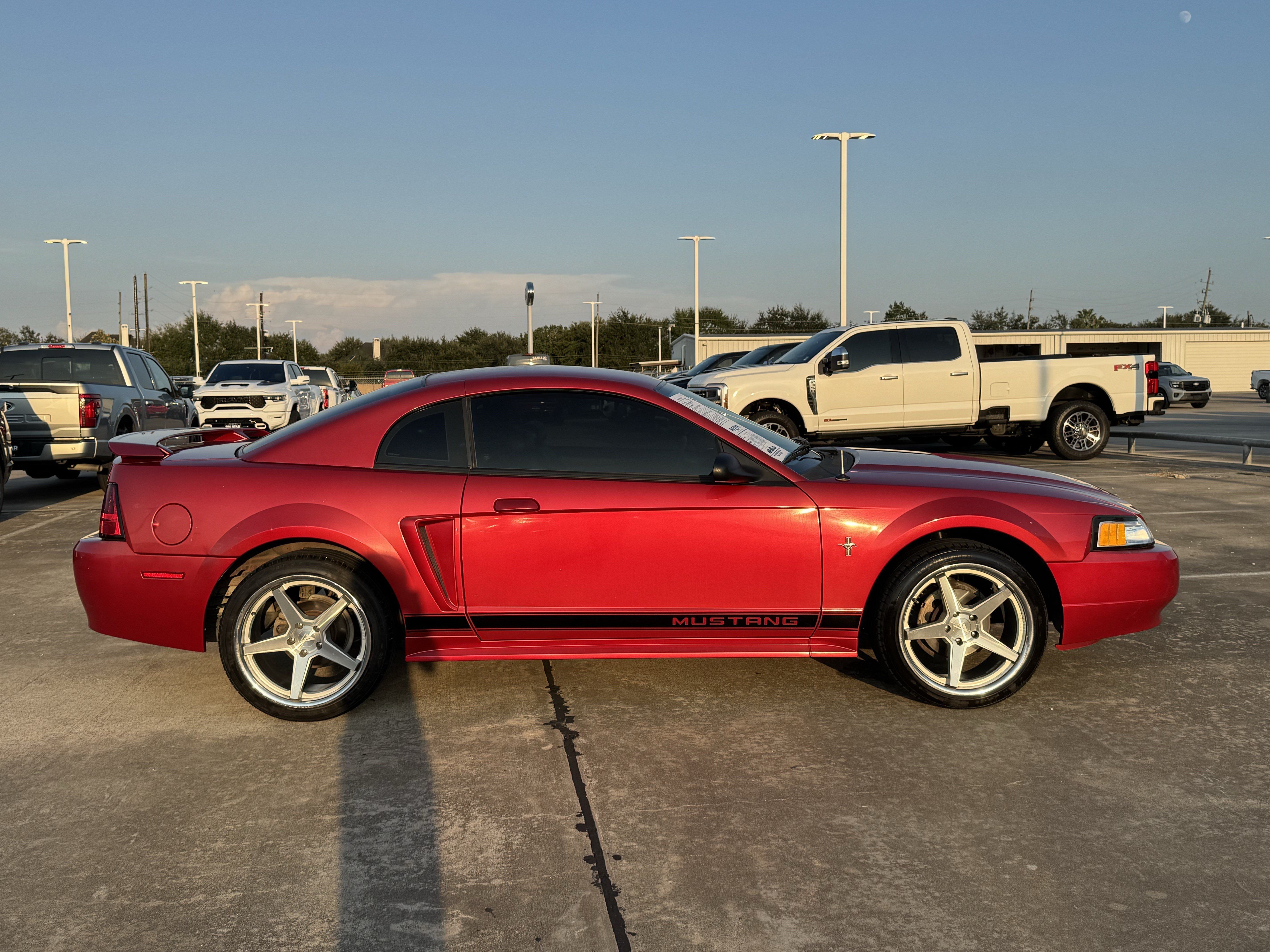 Used 2002 Ford Mustang Coupe RWD image 5