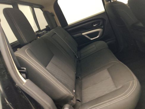 Used 2017 Nissan Titan SV image 19