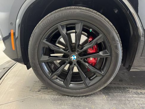 Used 2024 BMW X4 xDrive30i w/ Premium Package AWD/4WD image 10