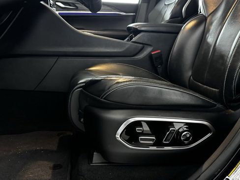 Used 2023 Jeep Grand Cherokee L Overland w/ Advanced Protech Group III image 6