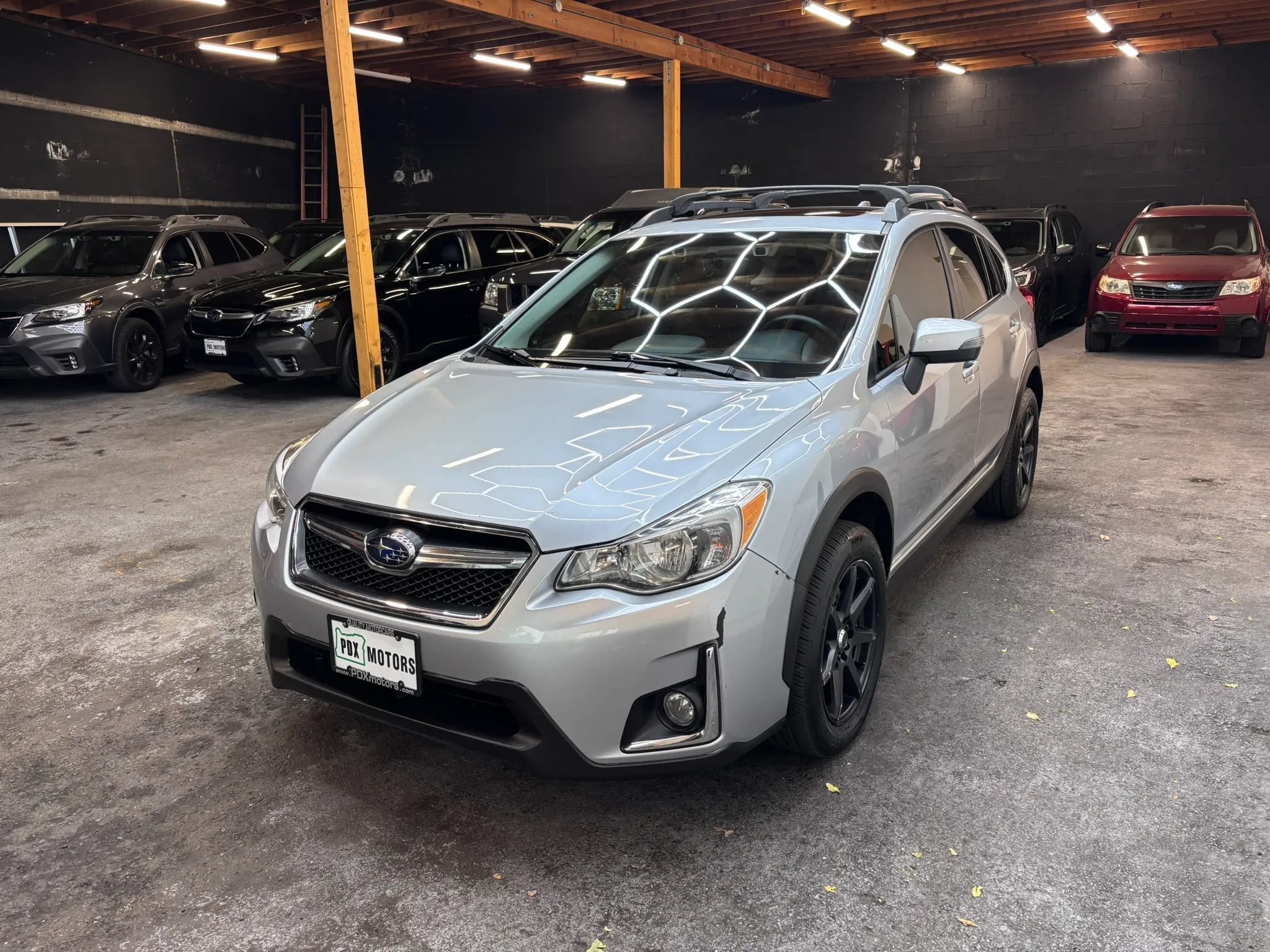 Used 2017 Subaru Crosstrek 2.0i Limited AWD/4WD image 3