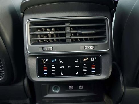 Used 2021 Audi RS Q8 w/ Luxury Package image 40