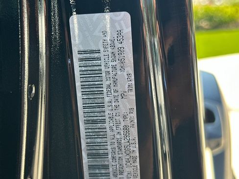 Used 2020 Jeep Wrangler Unlimited Sport AWD/4WD image 32