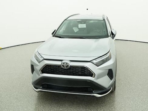 New 2025 Toyota RAV4 SE image 15