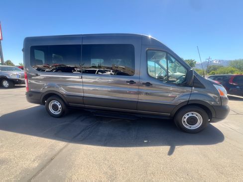 Used 2019 Ford Transit 350 XLT RWD image 4