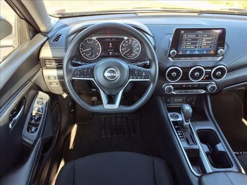 Used 2024 Nissan Sentra SV image 13